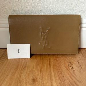 AUTHENTIC Yves Saint Laurent Large Belle De Jour Clutch in Tan/Brown